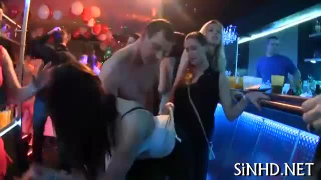 Fucky-fucky hook-up soirees